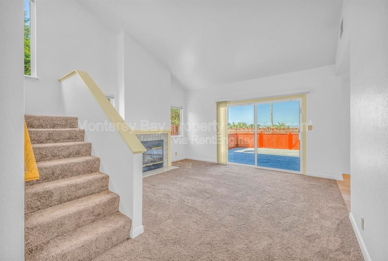143 Seal Ct - Photo 3 of 49