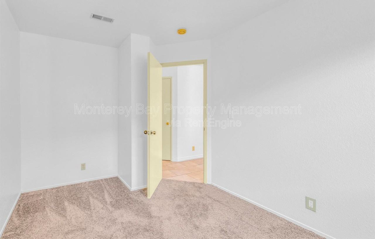 143 Seal Ct - Photo 6 of 49