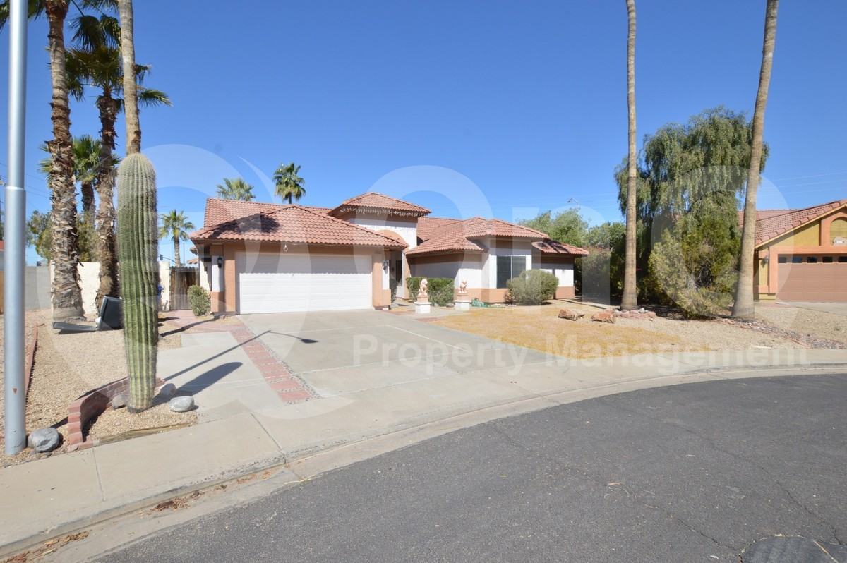 2808 E Nora St - Photo 2 of 27