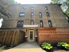 2145 N Lakewood Ave #3NR - Photo 1 of 1