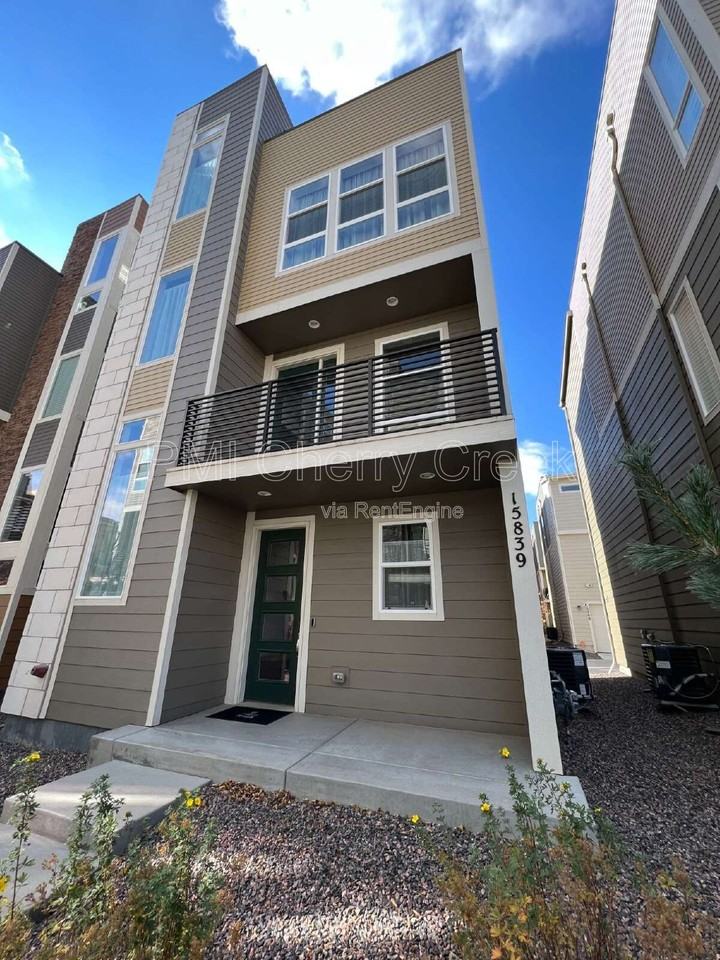 15839 E Broncos Pl - Photo 3 of 43