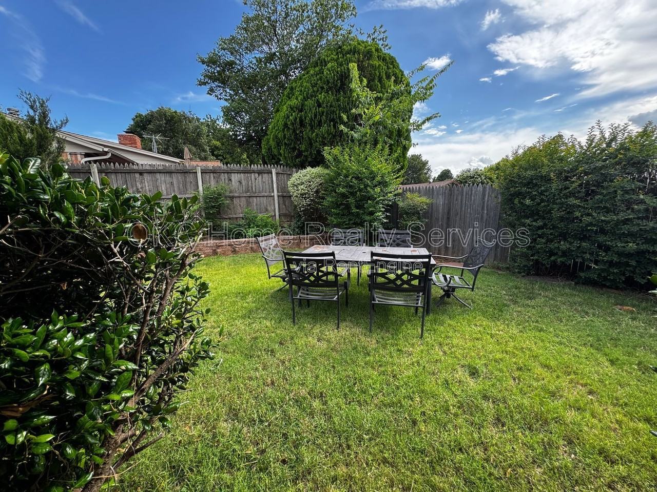 6300 Brookside Dr - Photo 4 of 26