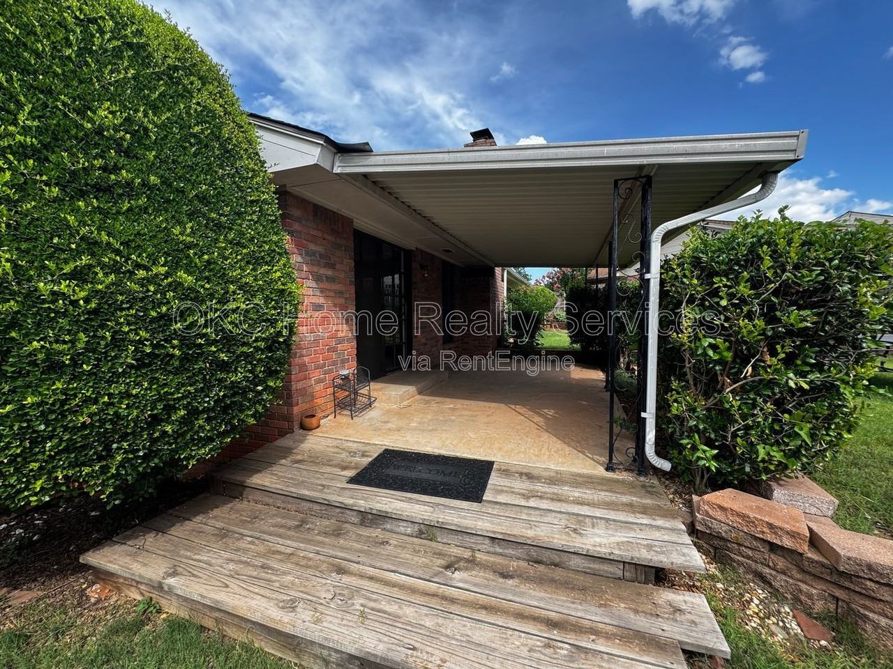 6300 Brookside Dr - Photo 5 of 26