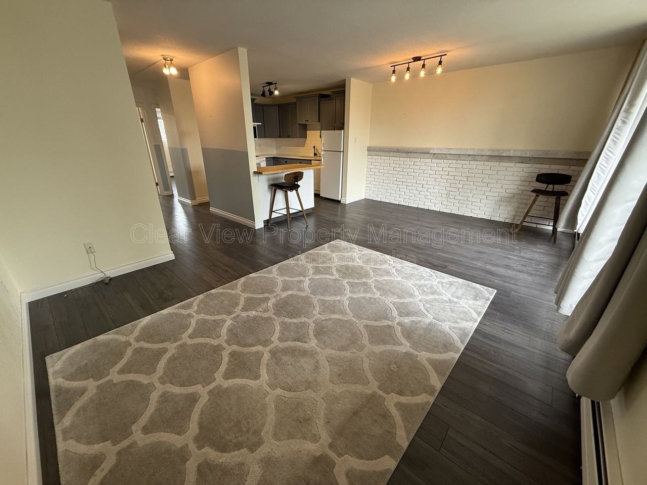 220 Mayor Magrath Dr N #5 - Photo 6 of 14