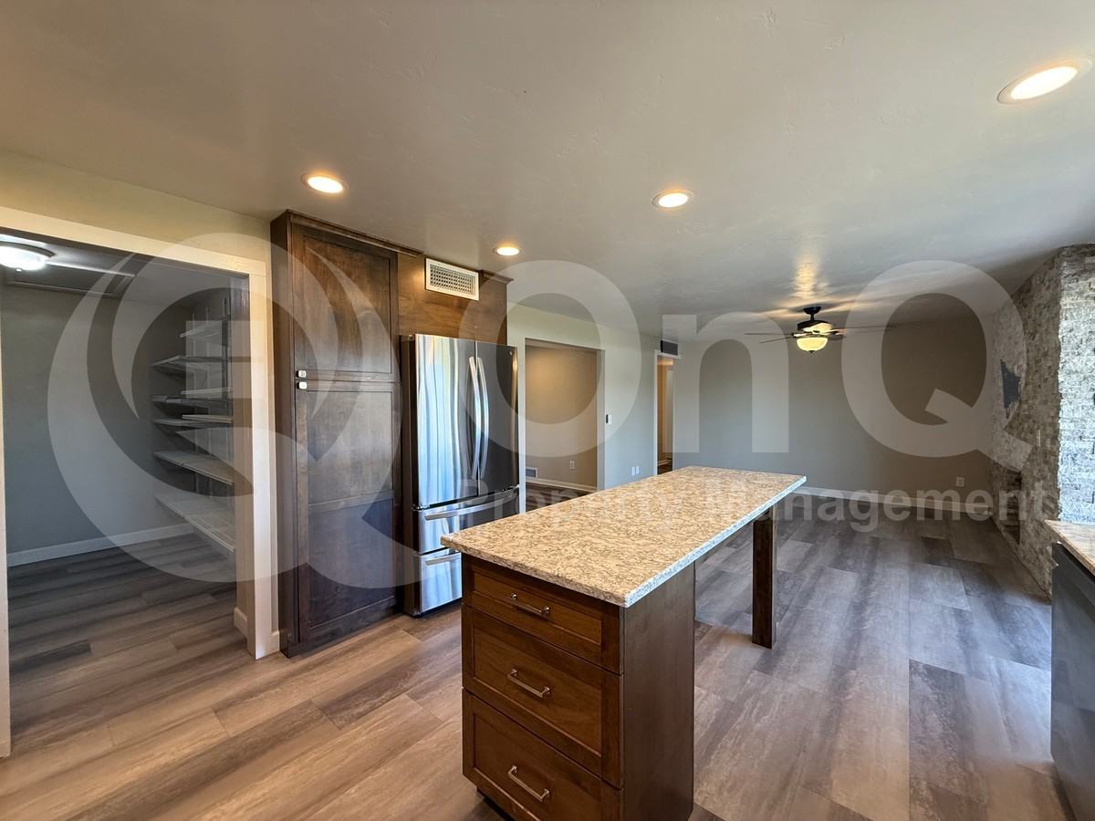 8601 E Calle Bolivar - Photo 7 of 46