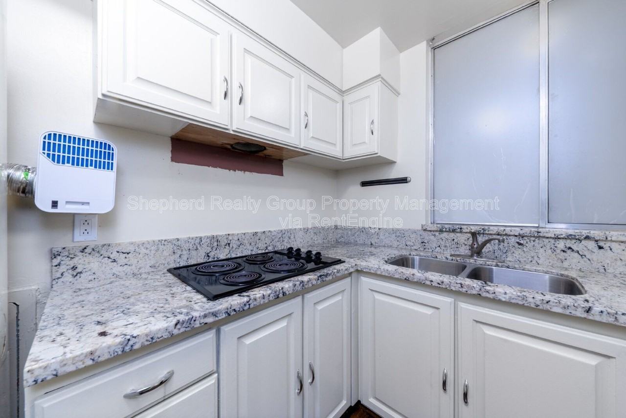 6979 Palm Ct #109B - Photo 6 of 26