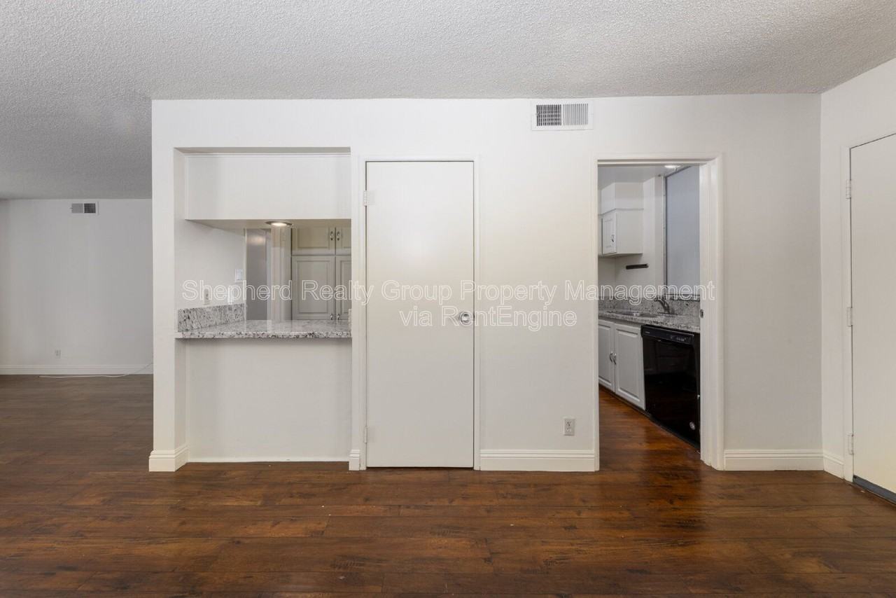 6979 Palm Ct #109B - Photo 7 of 26