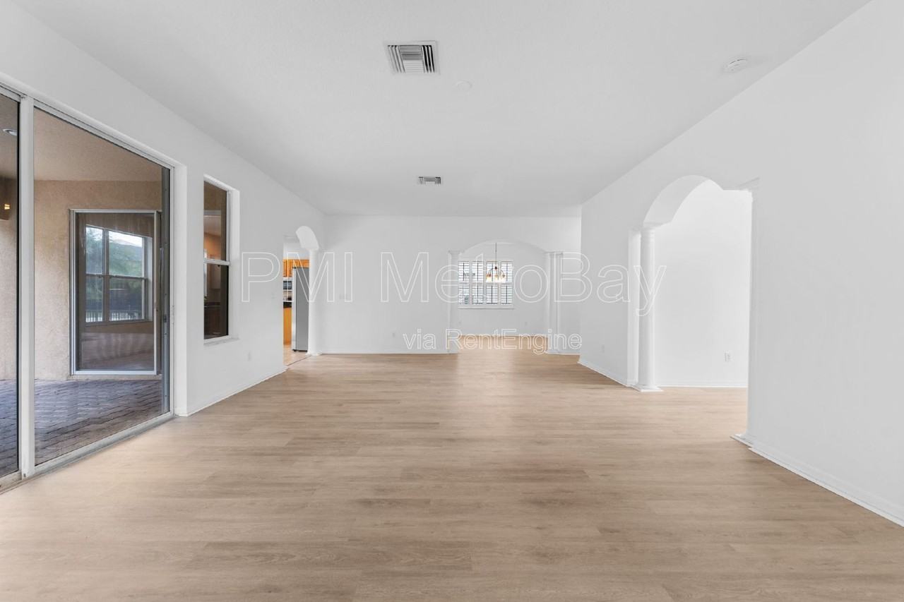10886 Cory Lake Dr - Photo 6 of 50
