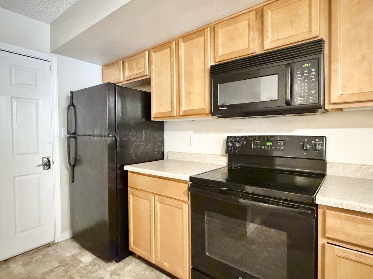 2486 Astrozon Cir - Photo 6 of 16
