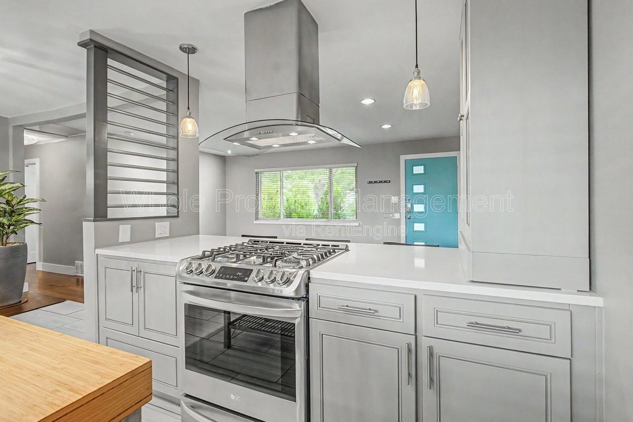 5565 E Bails Dr - Photo 5 of 27