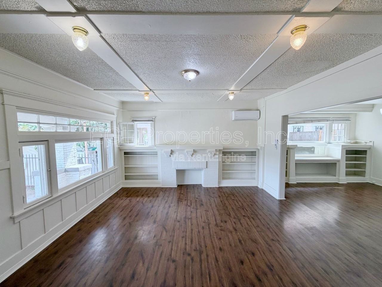 860 W 56th St - Photo 3 of 27