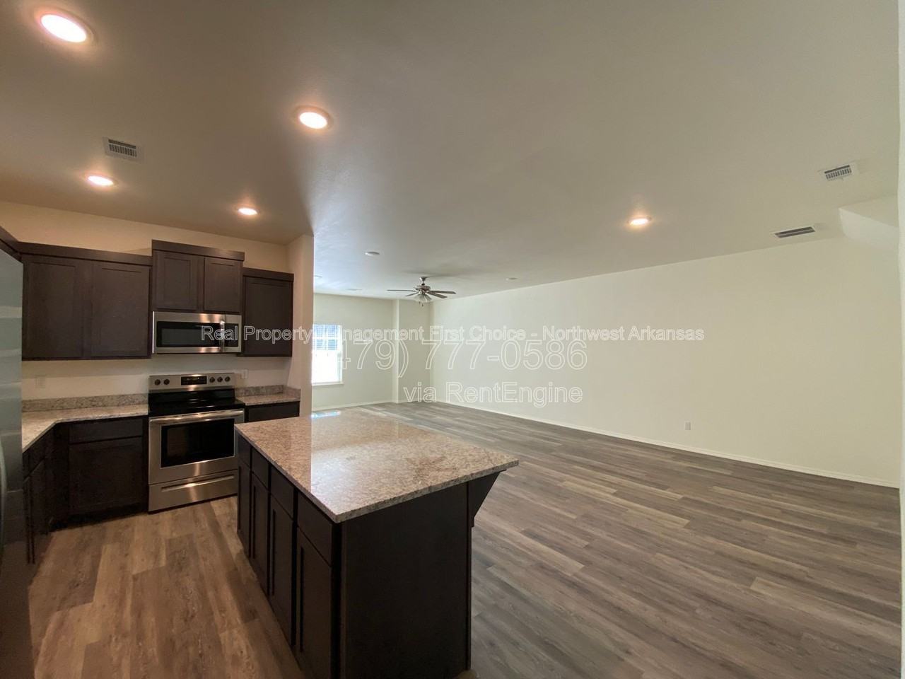 4211 W Santa Fe St #1 - Photo 4 of 50