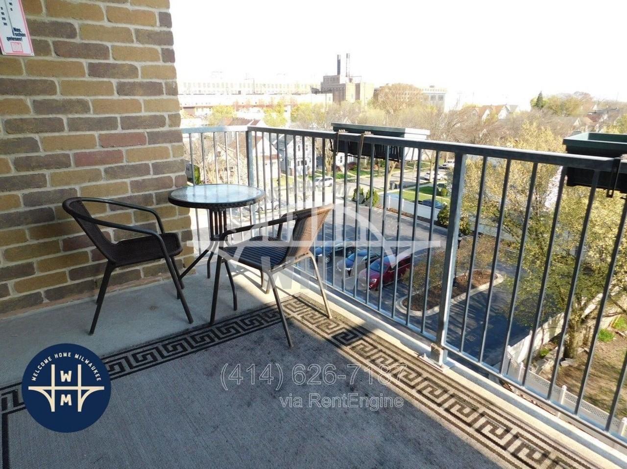 6330 W Greenfield Ave #409 - Photo 5 of 8