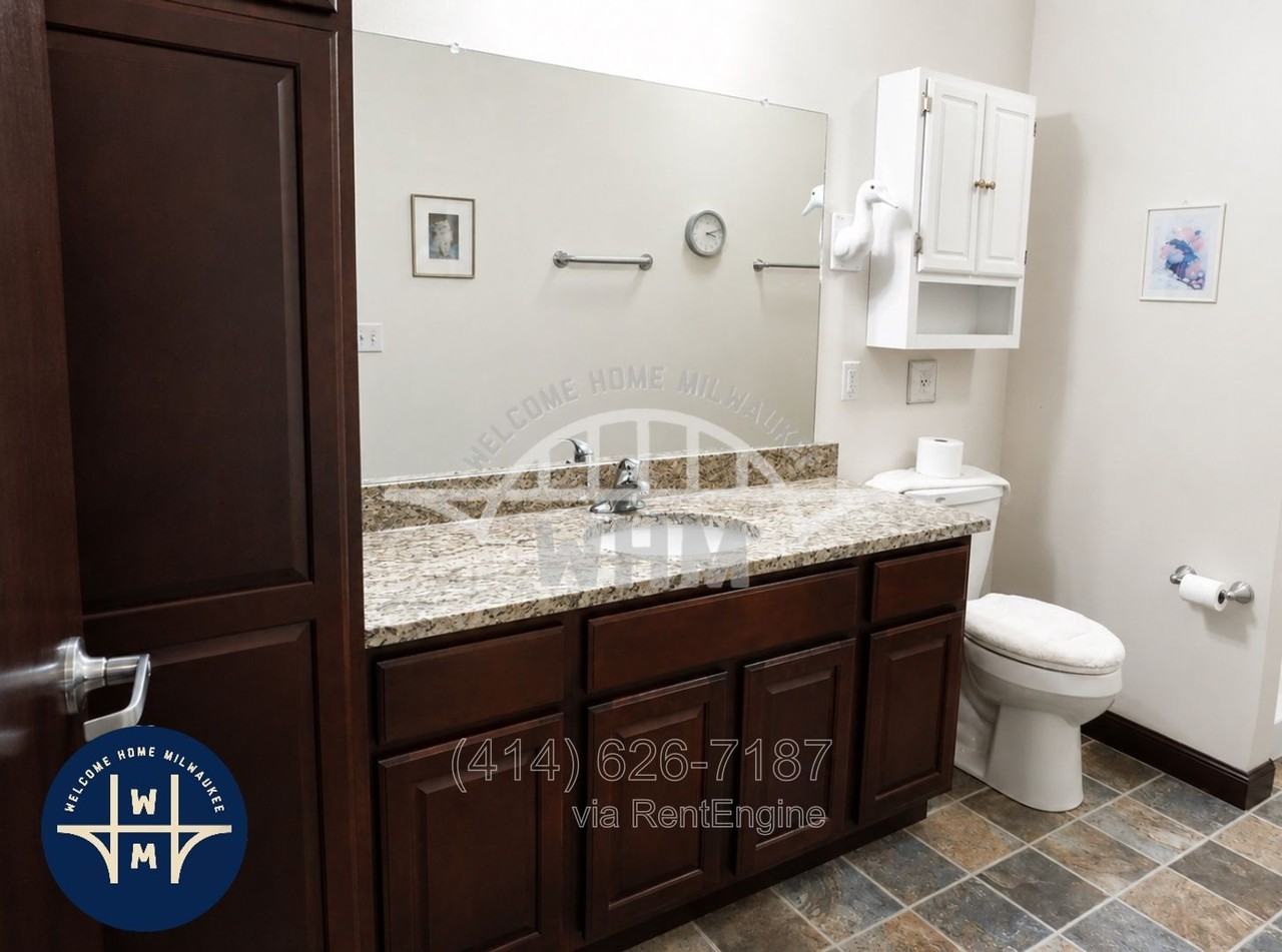 6330 W Greenfield Ave #409 - Photo 6 of 8