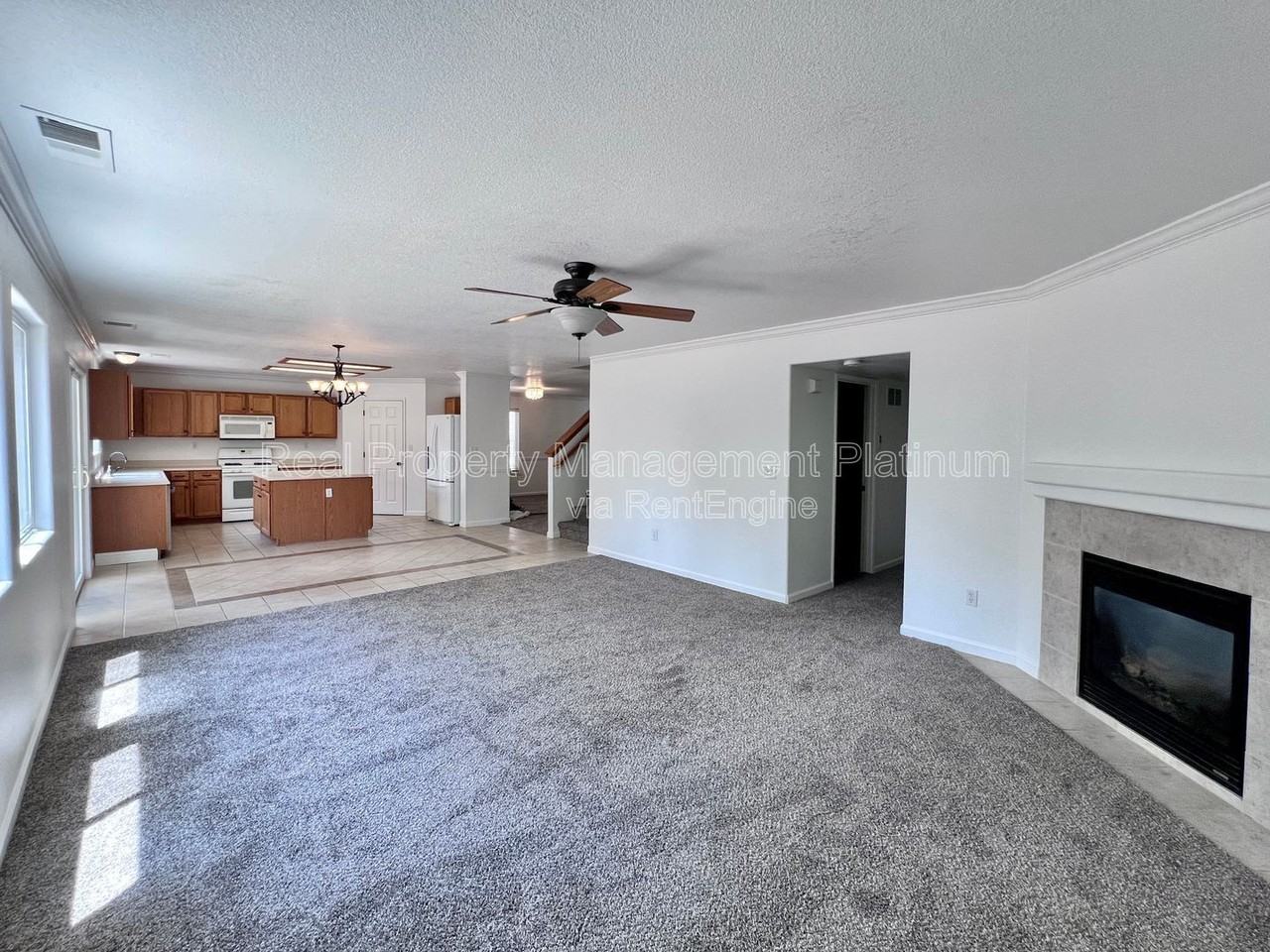 6054 E Hampton Way - Photo 3 of 30