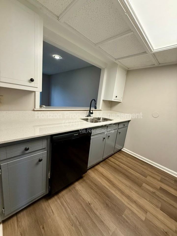 3730 Old Flowery Branch Rd #H4 - Photo 3 of 18