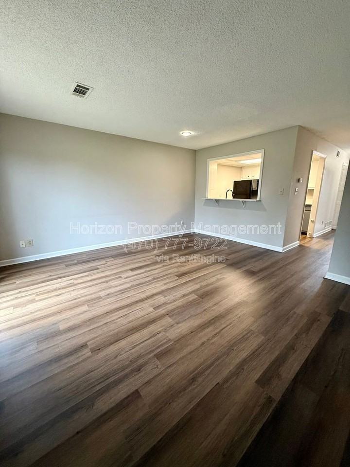 3730 Old Flowery Branch Rd #H4 - Photo 6 of 18
