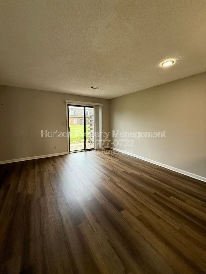 3730 Old Flowery Branch Rd #H4 - Photo 7 of 18