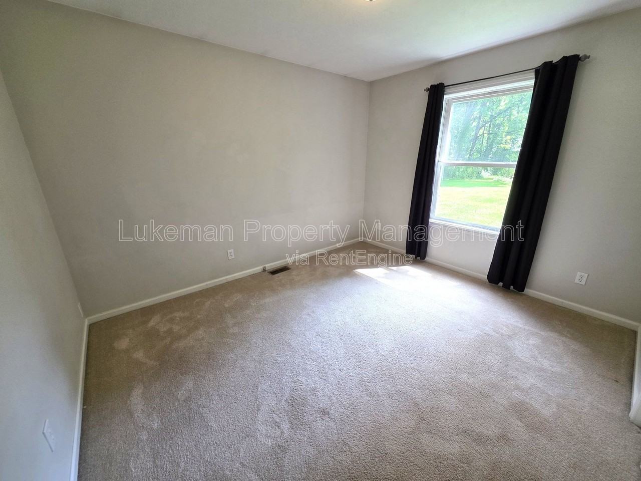 5635 Monticello Ave - Photo 6 of 13