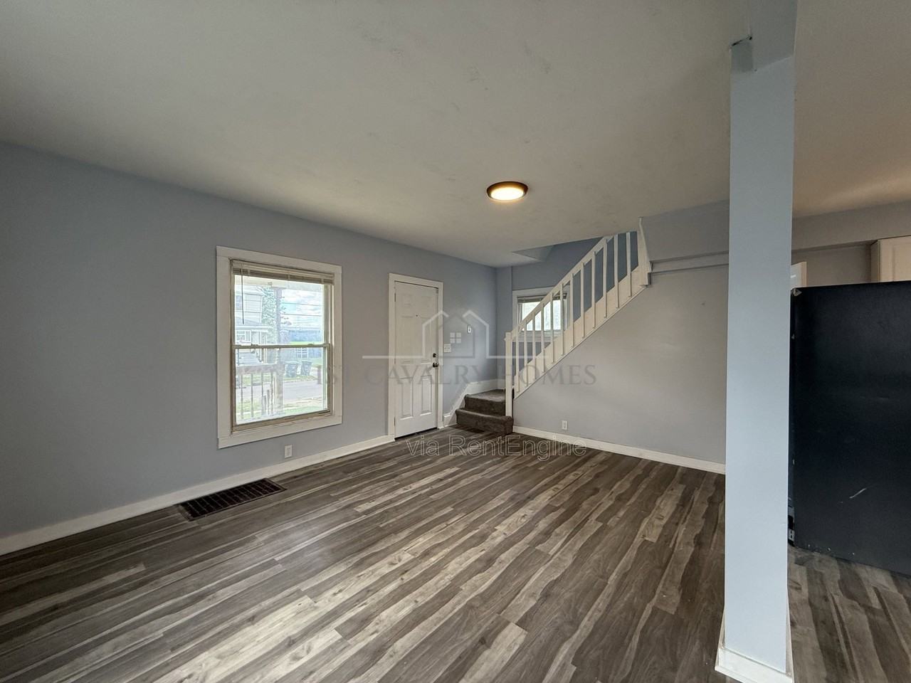 1305 Curtis St - Photo 7 of 17