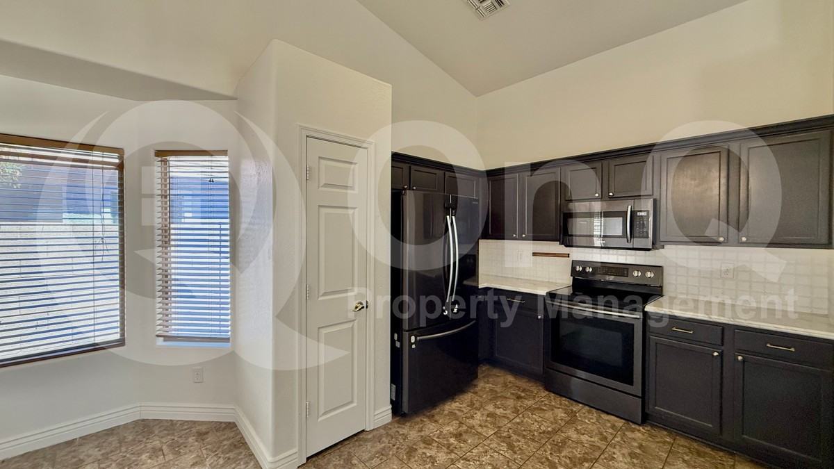 3242 E Bonanza Rd - Photo 4 of 19
