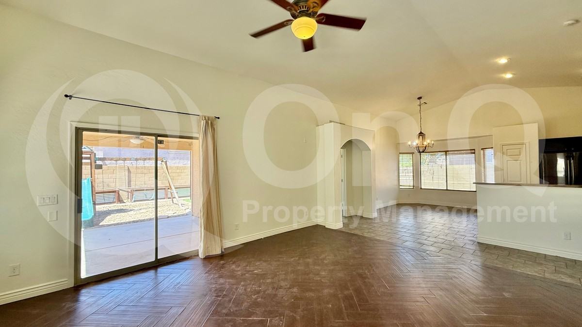 3242 E Bonanza Rd - Photo 5 of 19