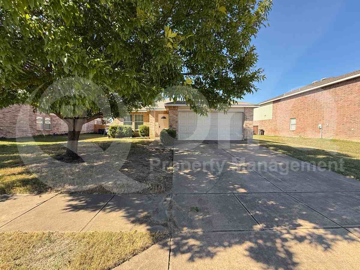 8956 Preakness Cir - Photo 2 of 23