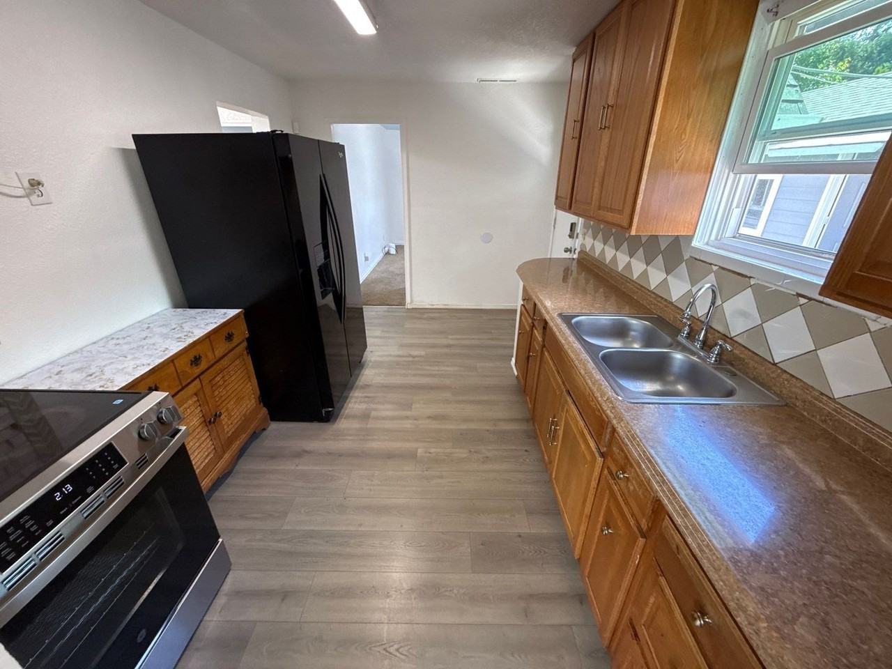 3810 Mahrt Ave Se - Photo 7 of 37