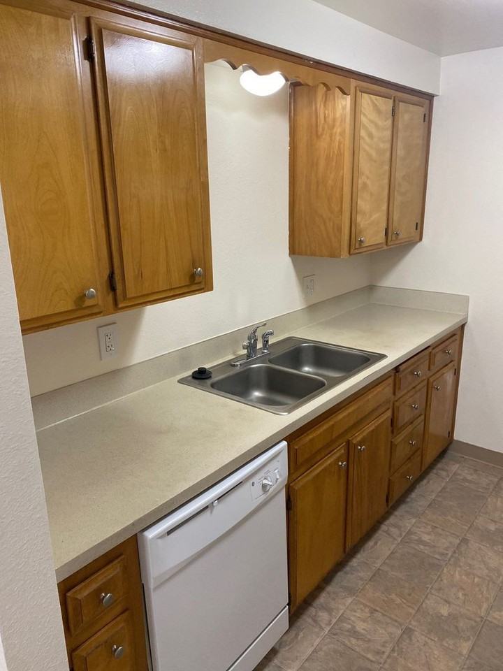648 Taybin Rd Nw #D - Photo 7 of 15