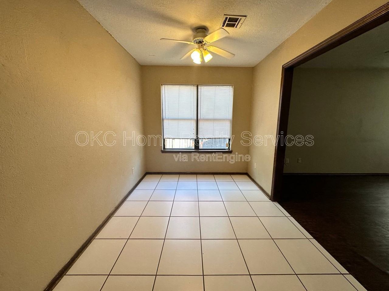 234 Barrett Pl - Photo 5 of 21