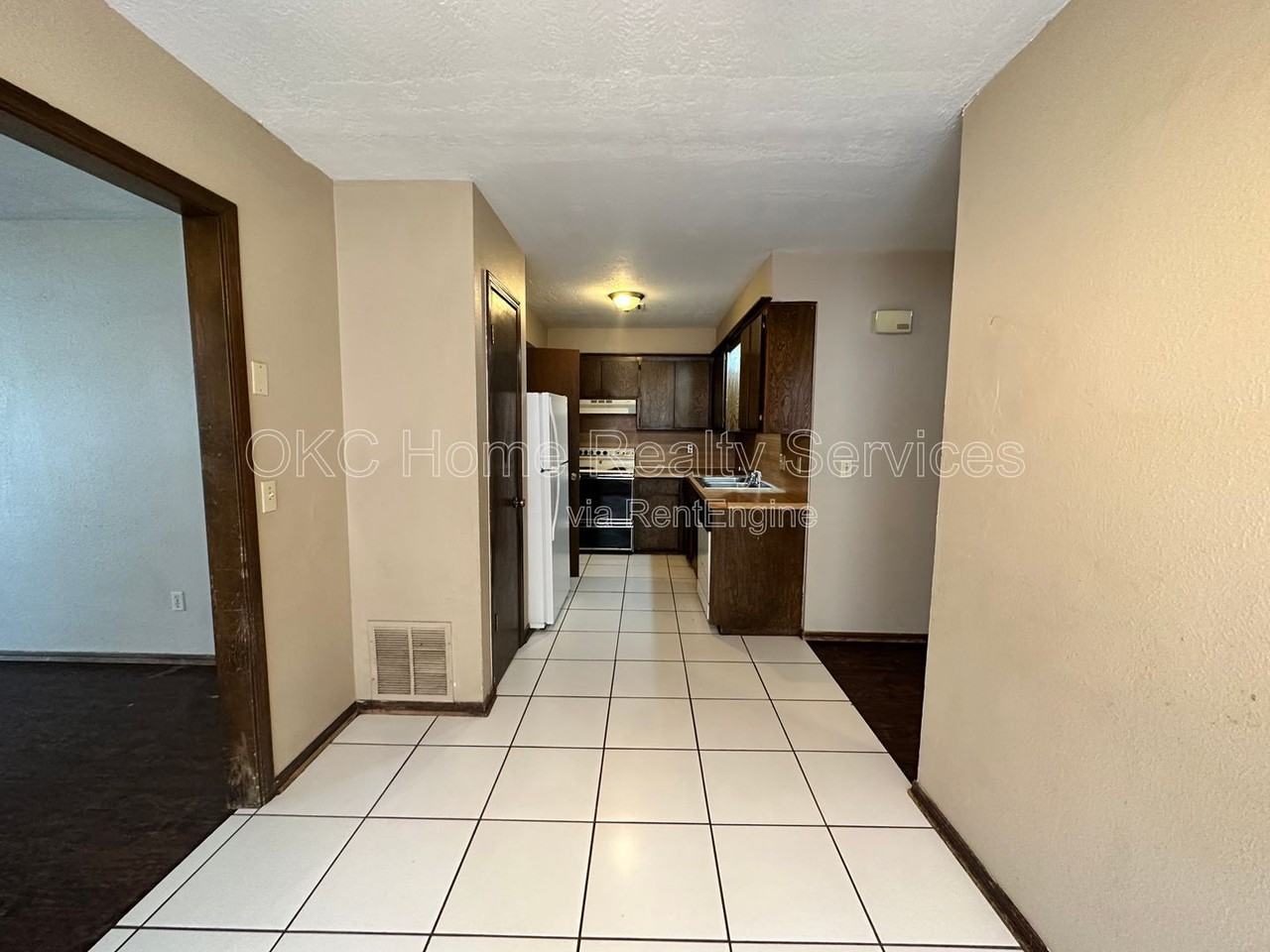 234 Barrett Pl - Photo 7 of 21