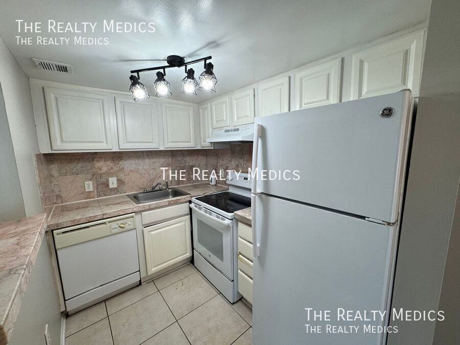 2543 N Alafaya Trl #83 - Photo 4 of 14