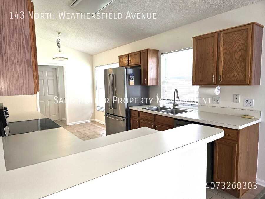 143 N Weathersfield Ave - Photo 2 of 23