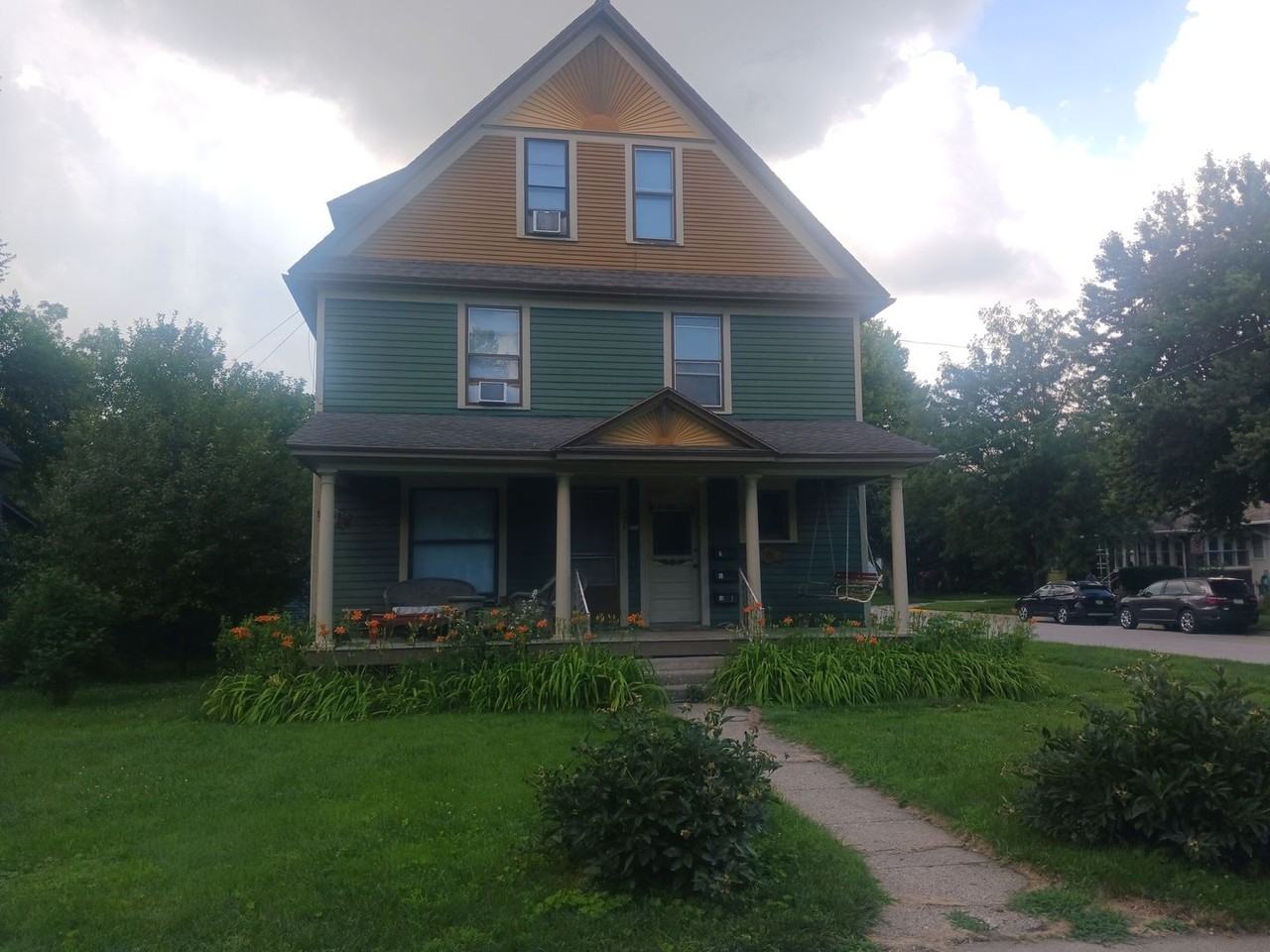 721 Burnett Ave #2 - Photo 2 of 11