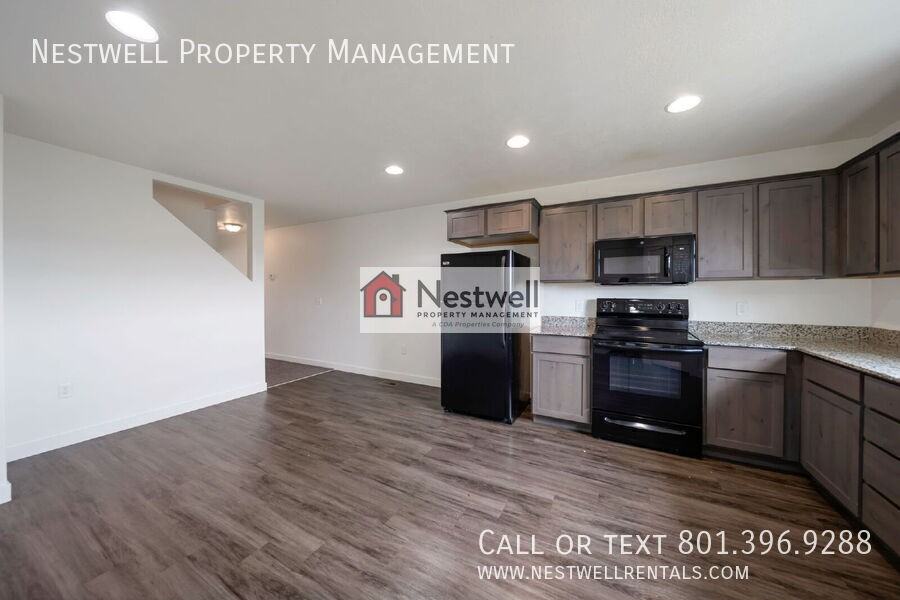 734 E 550 S #C - Photo 4 of 19