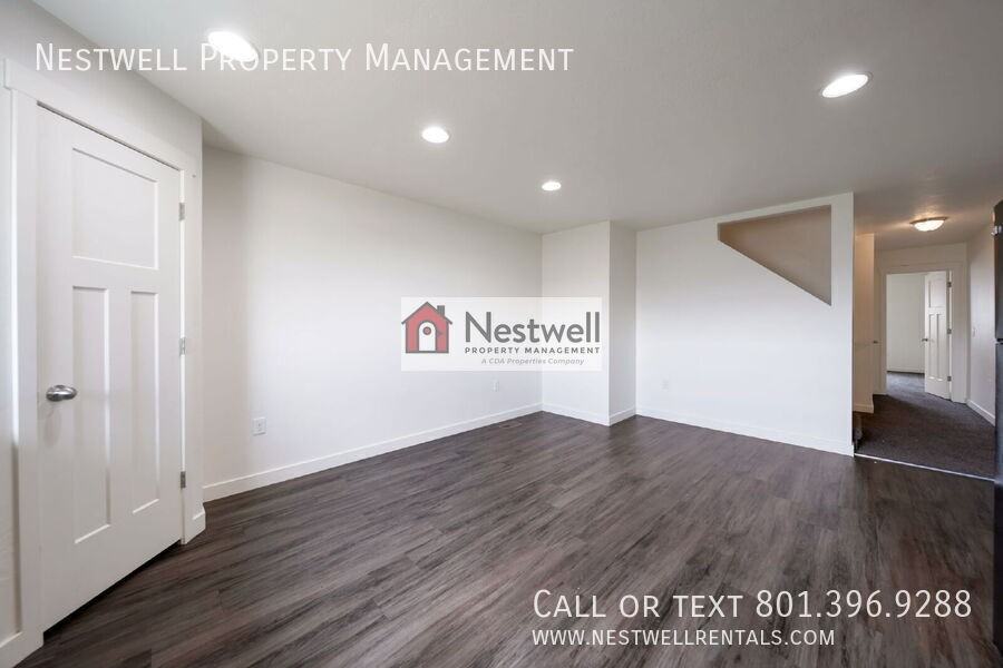 734 E 550 S #C - Photo 6 of 19