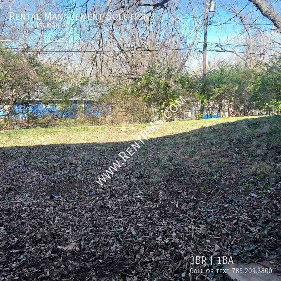 3757 Se Truman Ave - Photo 3 of 23