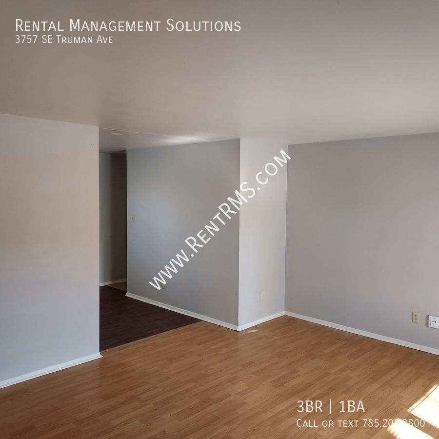 3757 Se Truman Ave - Photo 4 of 23