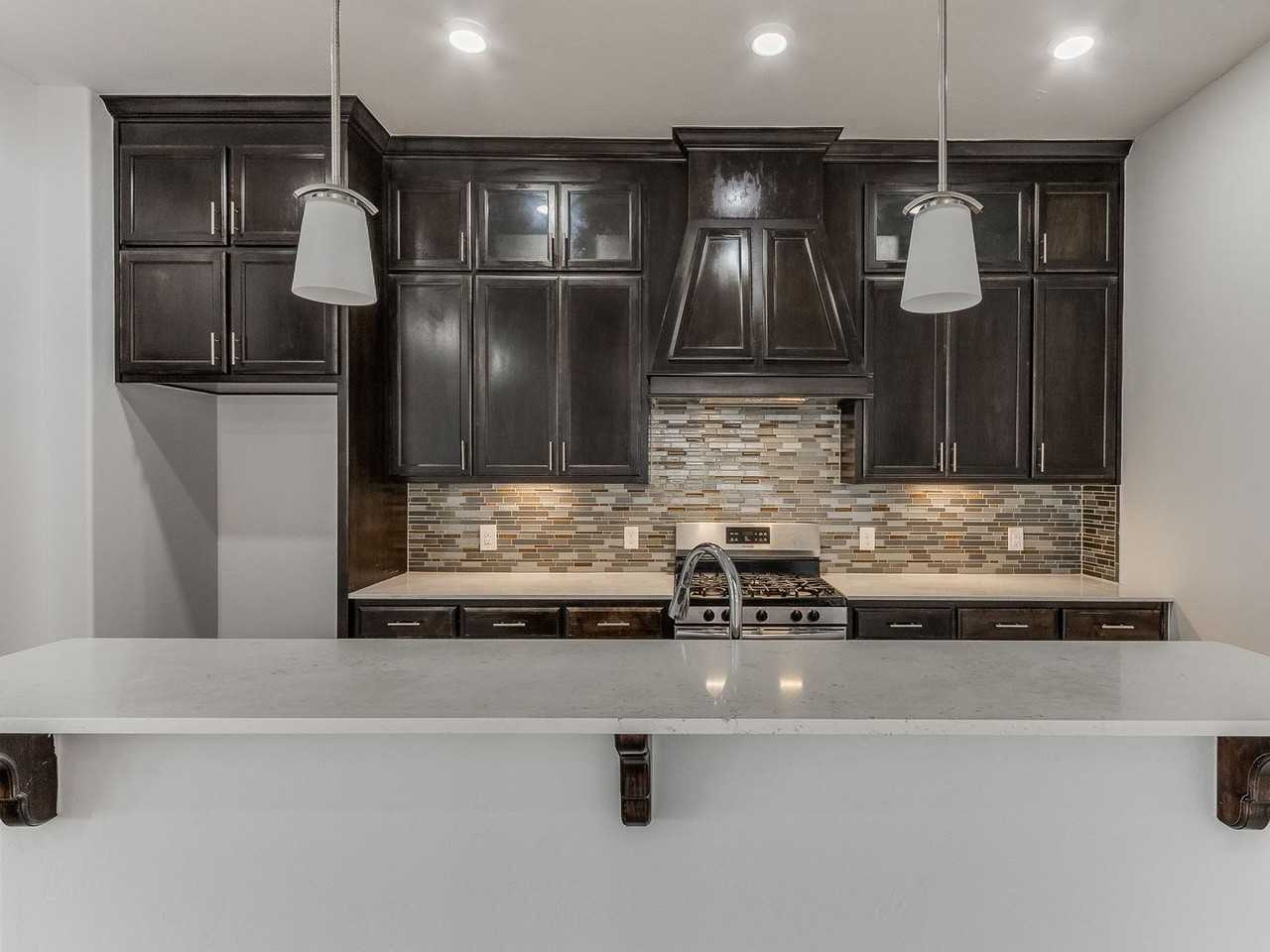 15704 Caney Dr - Photo 7 of 33