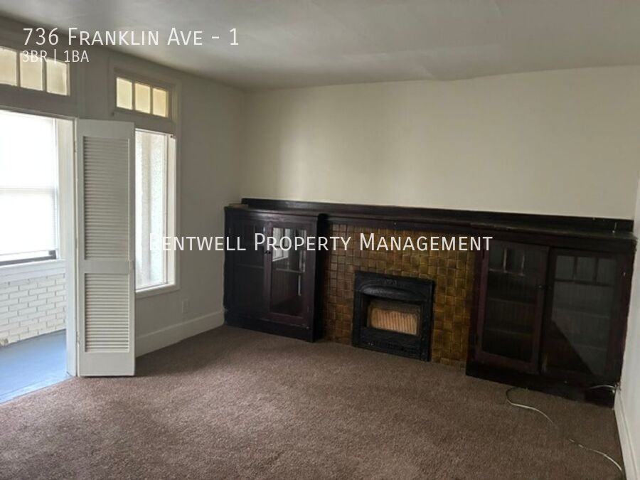 736 Franklin Ave #1 - Photo 6 of 20
