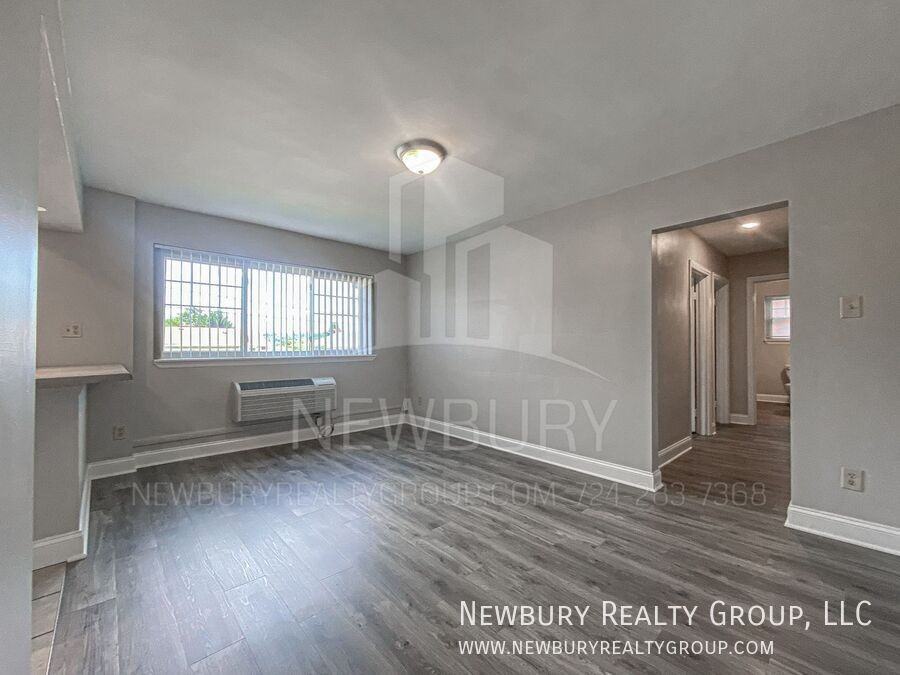 305 San Juan Dr Apt 1 - Photo 4 of 26