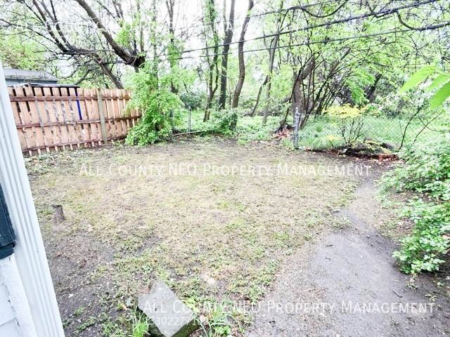 6518 Rogers Ave - Photo 3 of 26