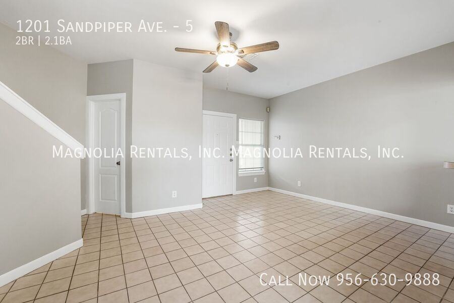 1201 Sandpiper Ave #5 - Photo 6 of 18