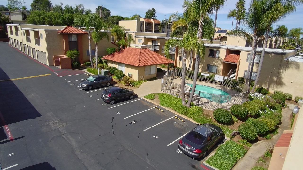 Mira Monte Apartments - Photo 4 of 31