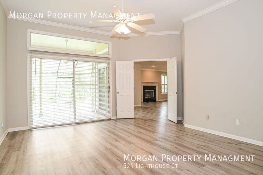 524 Lighthouse Ct - Photo 5 of 28