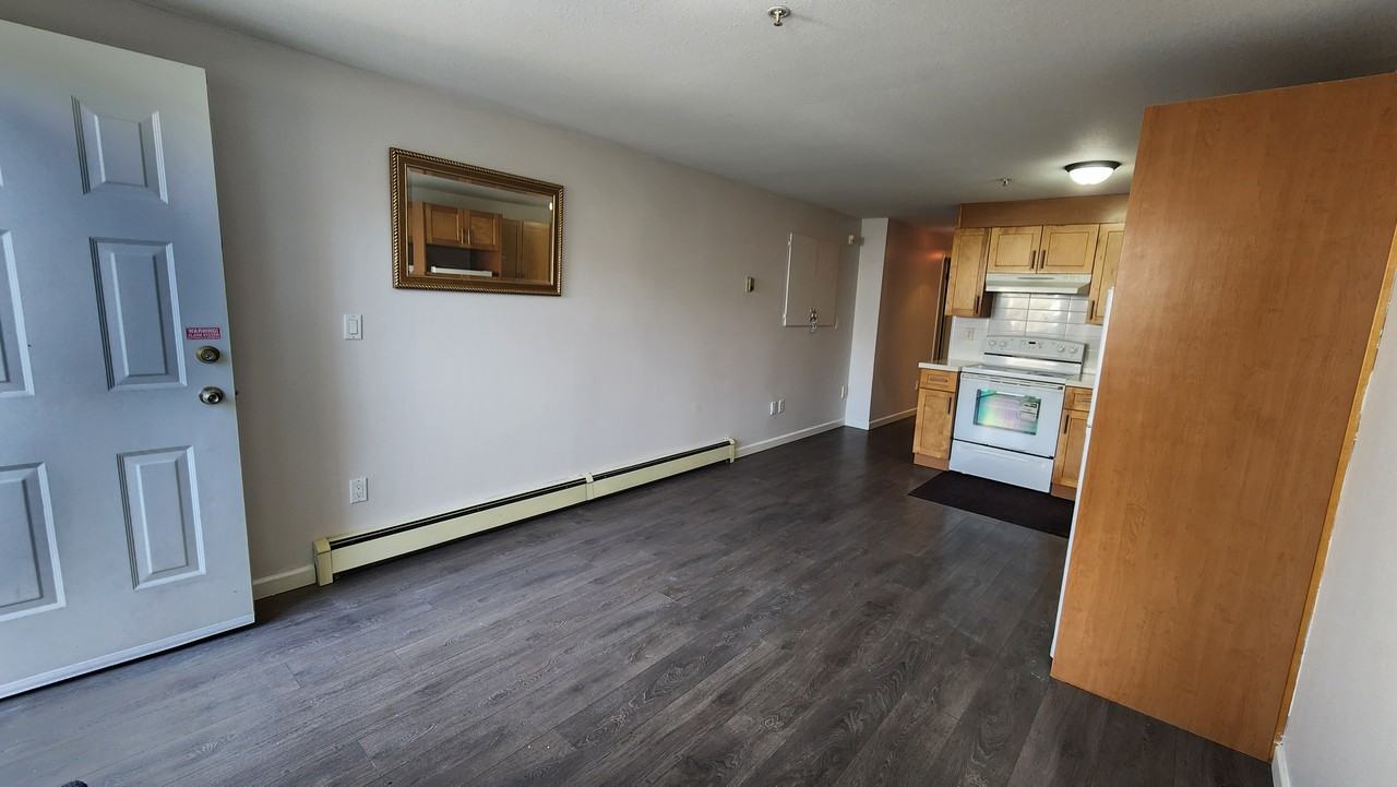 749 East 27th Avenue - Photo 2 of 11