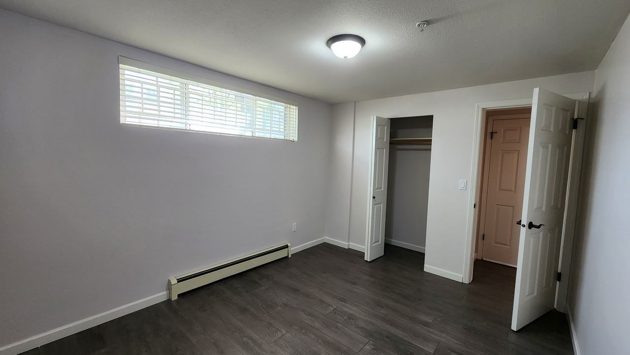 749 East 27th Avenue - Photo 5 of 11