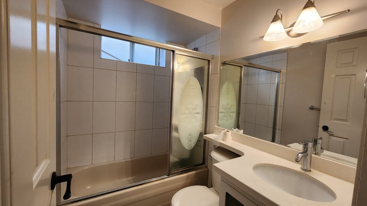 749 East 27th Avenue - Photo 7 of 11