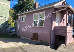 5236 1/2 11th Ave Ne - Photo 1 of 1