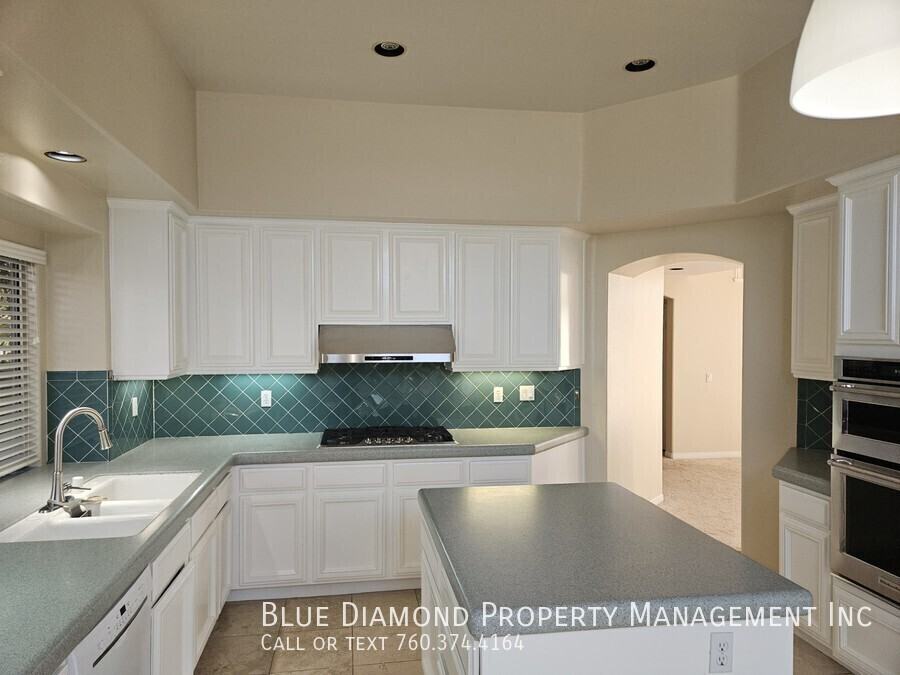 1763 Blackbird Cir - Photo 2 of 21